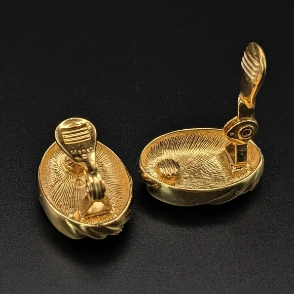 Nos Vintage MONET Goldtoned Clip Earrings with Rhinestone Pavé Detail - Picture 5 of 7